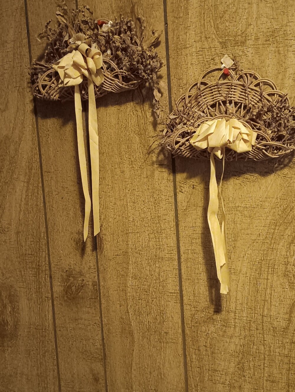 1998 VINTAGE WICKRED 2 PCS WALL DECOR.